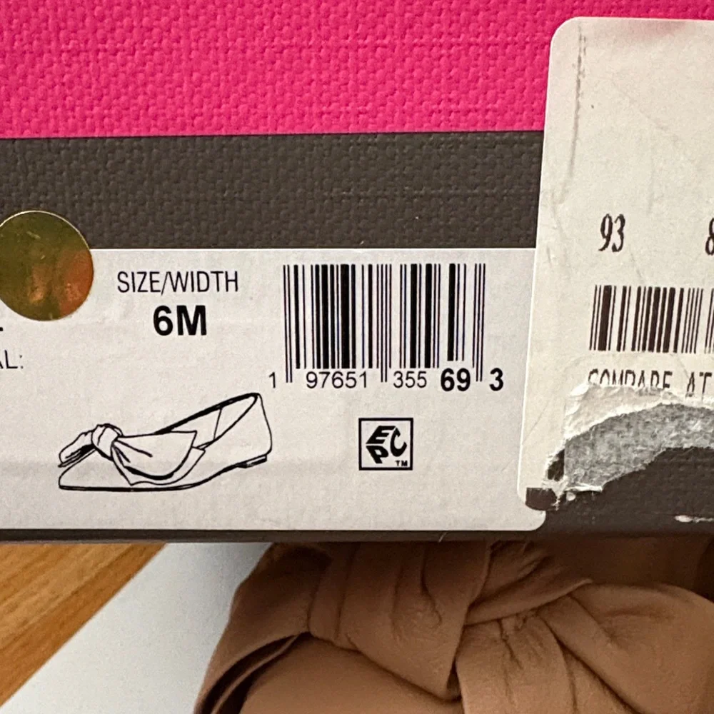 Vince Camuto Tan Knotted Pointed-Toe Flats NWOT - Picture 10 of 10